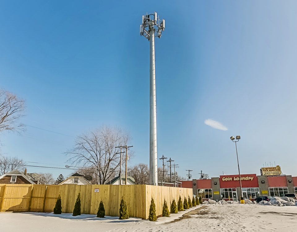 Torre per telecomunicazioni unipolare in acciaio