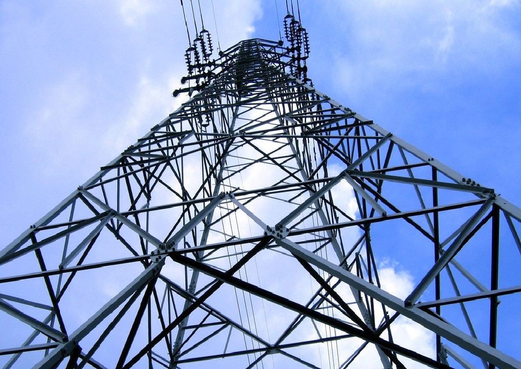 ISO 9001 sertifikat 35KV-500KV tegangan tinggi saluran transmisi listrik menara baja angular 10-40M
