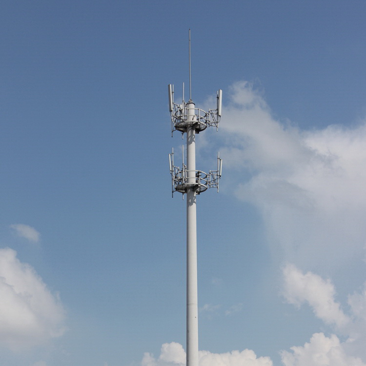 Tour monopôle en acier de télécommunication vietnam